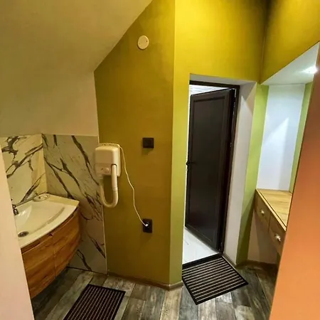 - старата лоза 아파트 몬타나